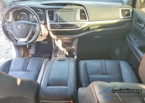 2019 Toyota Highlander Se из США, поврежденный, VIN 5TDJZRFH6KS623683